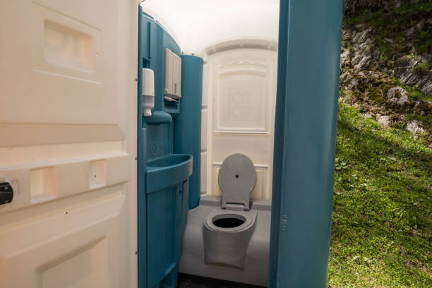 Portable Toilet Options We Offer in Maynardville, TN